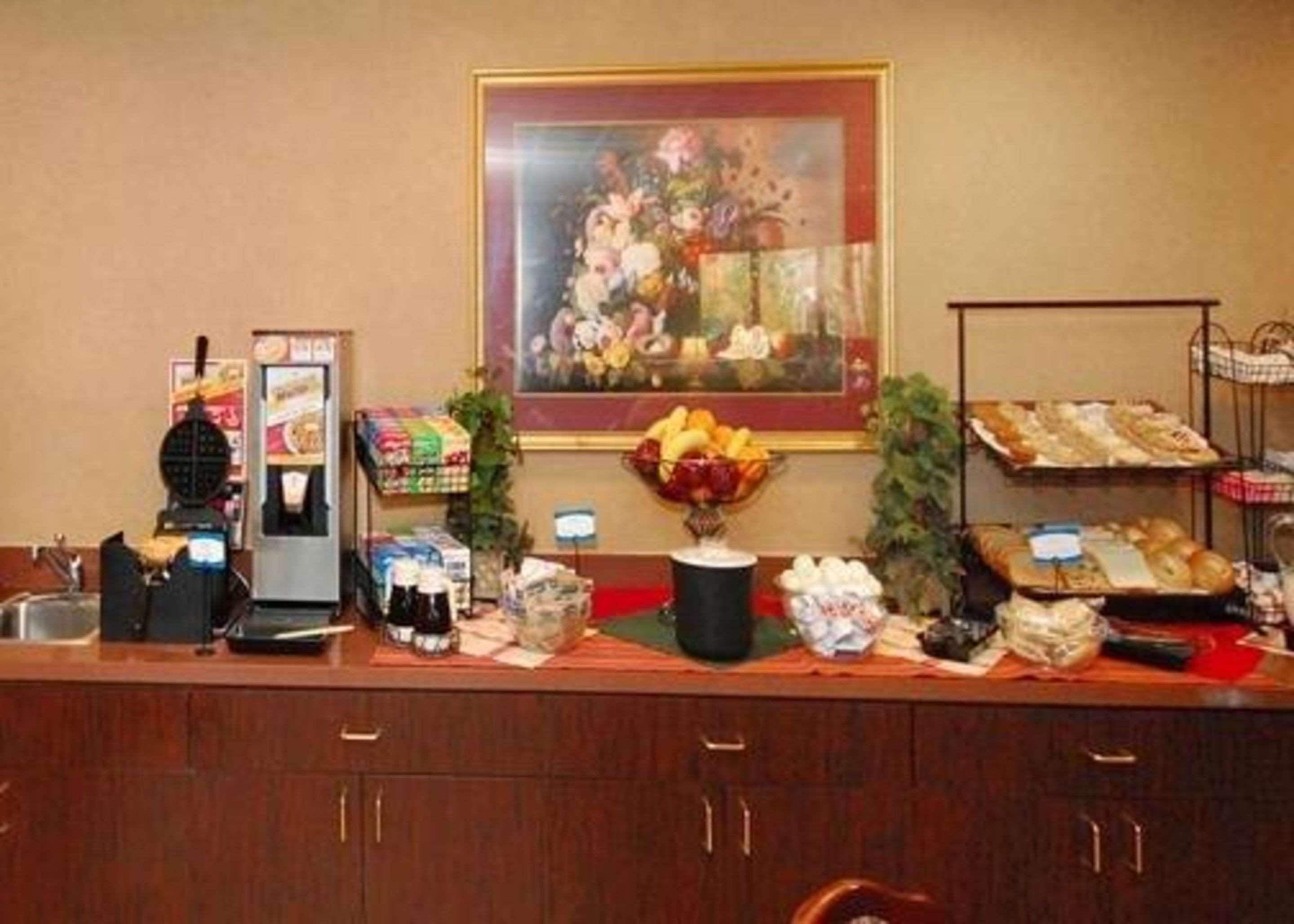 Quality Inn & Suites Tarboro - Kingsboro Экстерьер фото