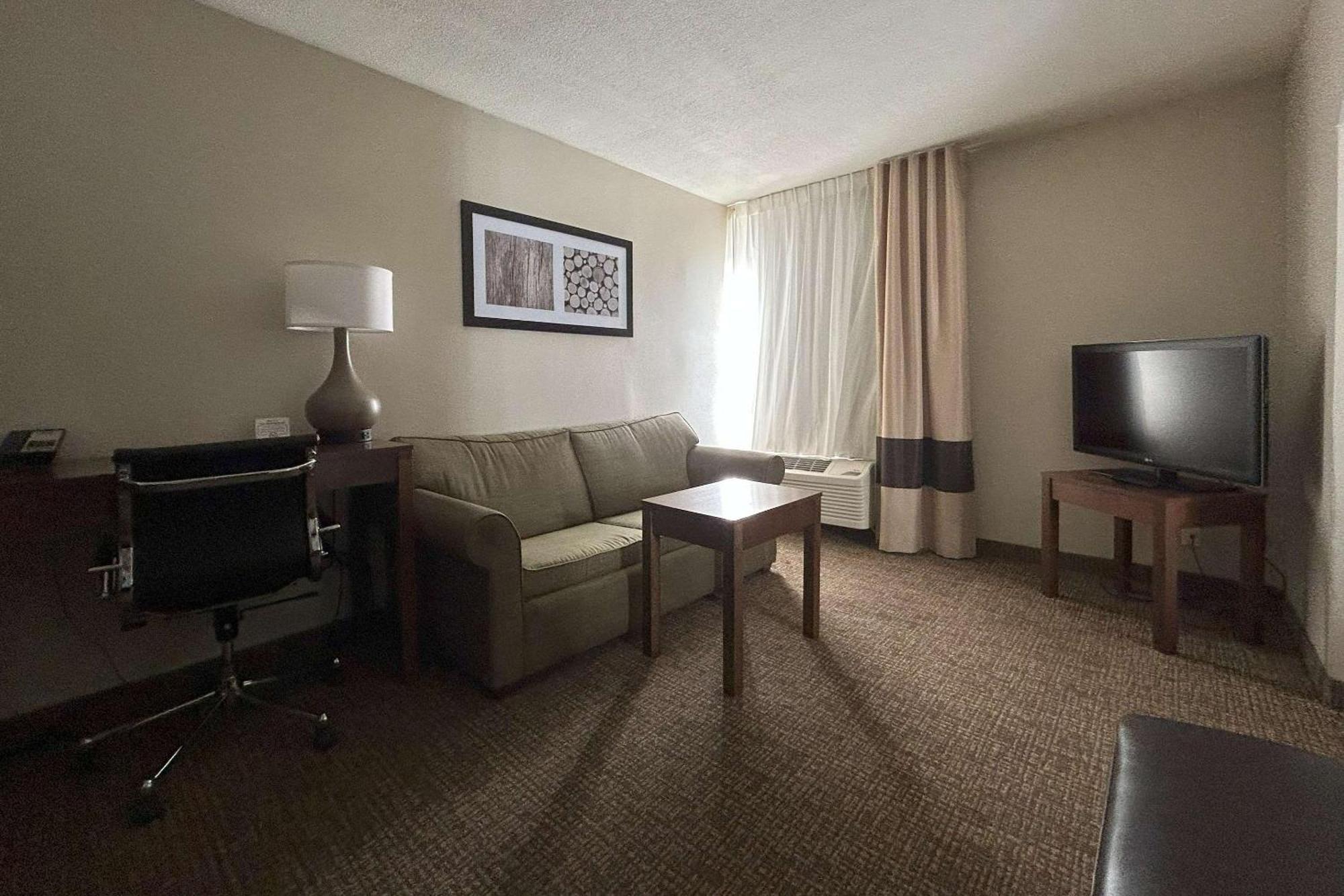 Quality Inn & Suites Tarboro - Kingsboro Экстерьер фото