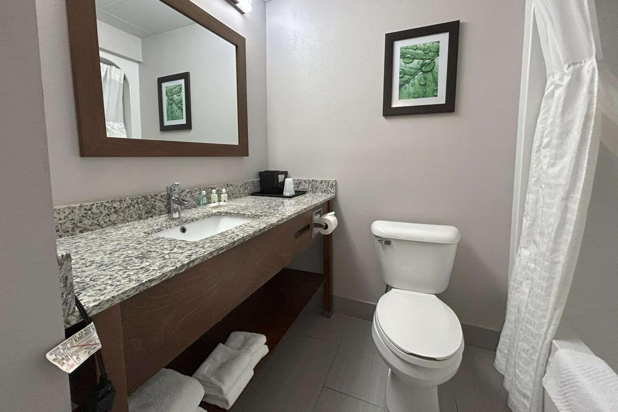 Quality Inn & Suites Tarboro - Kingsboro Экстерьер фото