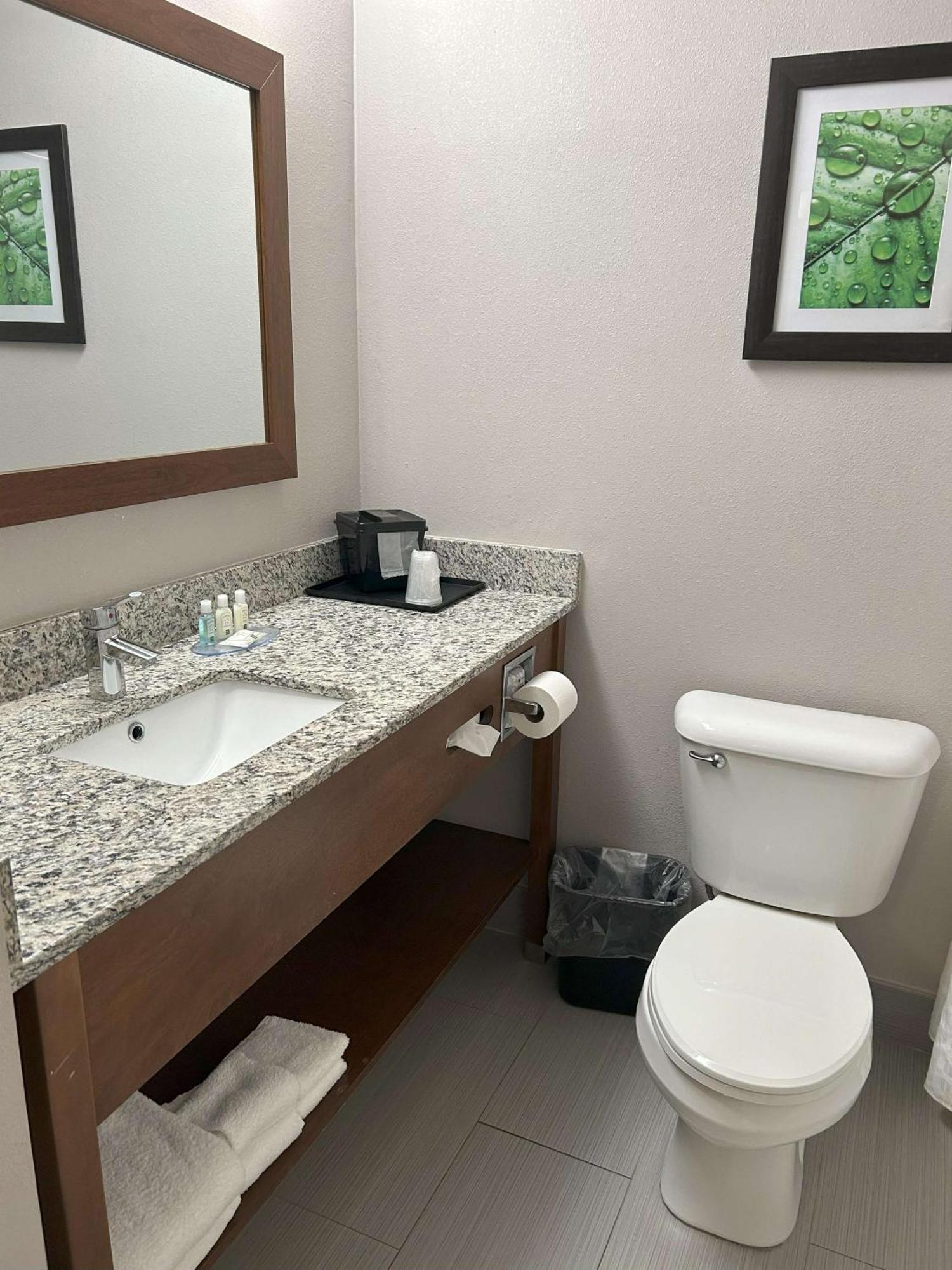 Quality Inn & Suites Tarboro - Kingsboro Экстерьер фото